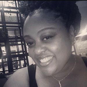 Meet your Posher, Felicia